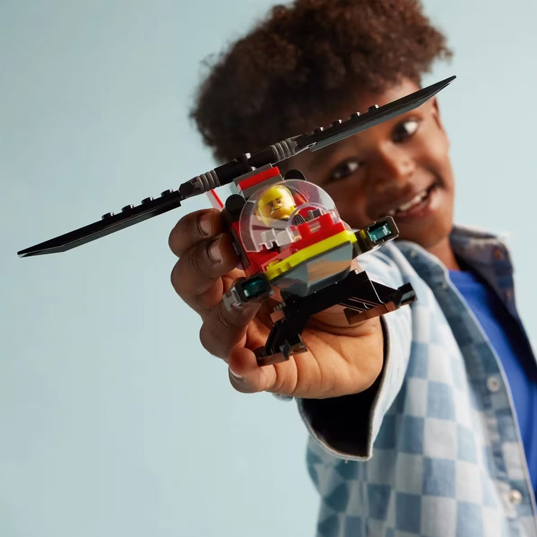 LEGO City Fire Rescue Helicopter 60411 - Image 4